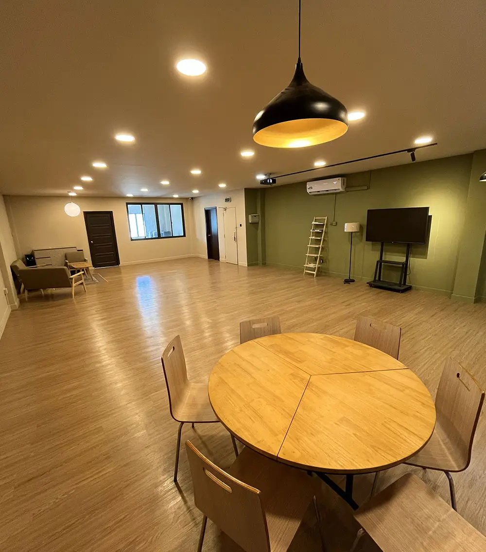 1500 sq ft of space